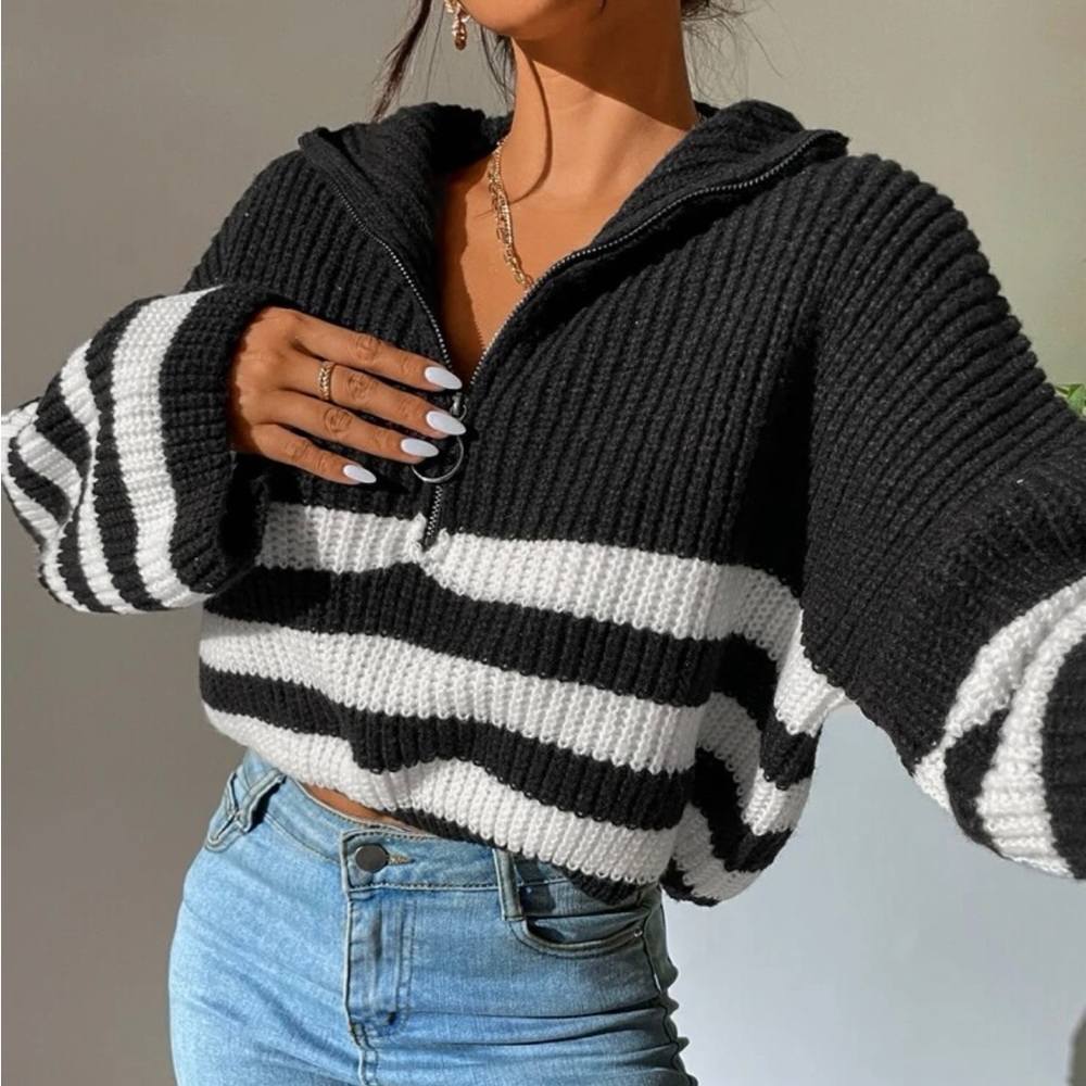 Stripped pattern half zip drop boulder sweater.
